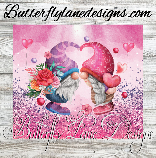 Valentine Gnomes Kissing-wrap :: Tumbler wrap